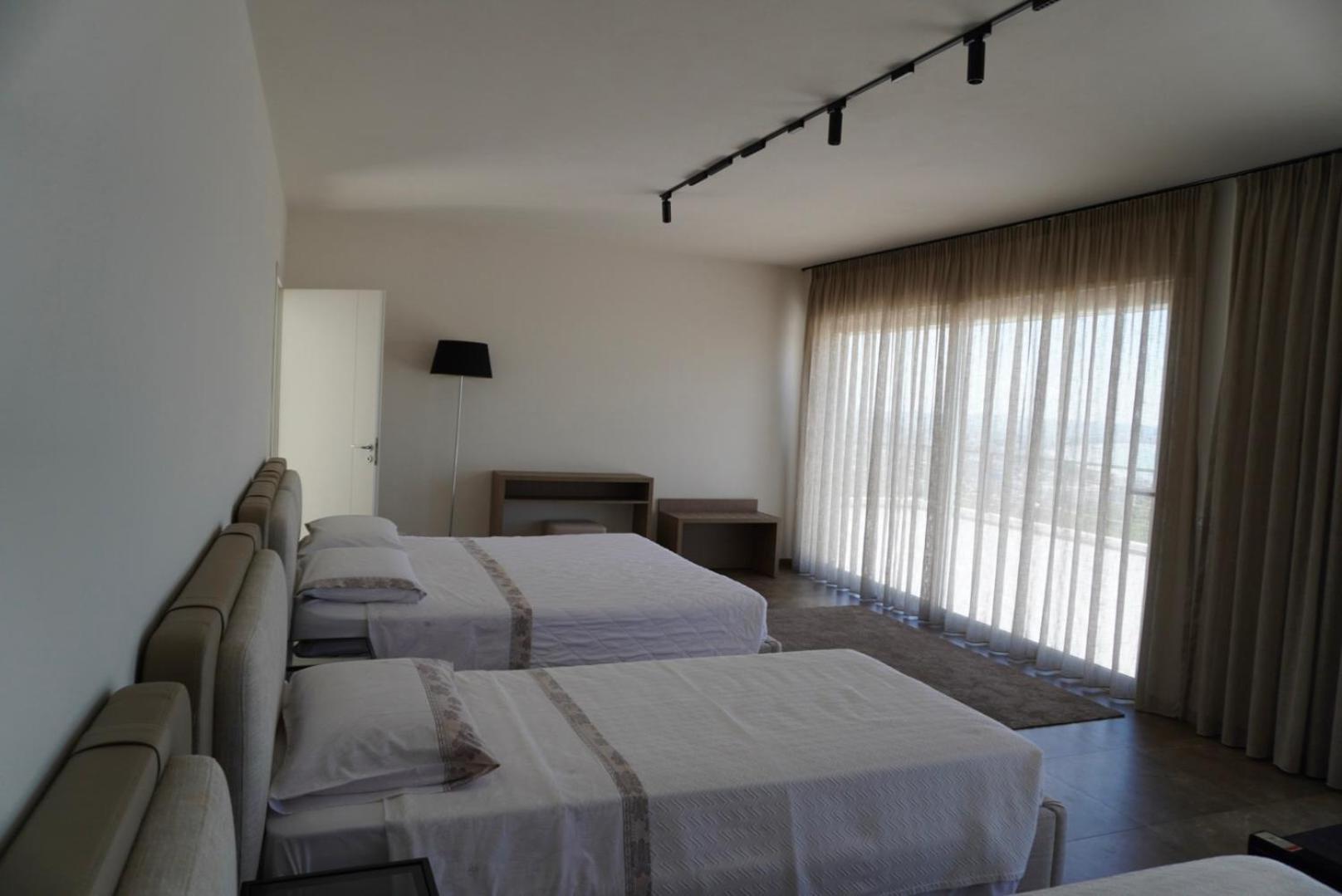 Kryemëdhej Villa Esmi Durres מראה חיצוני תמונה