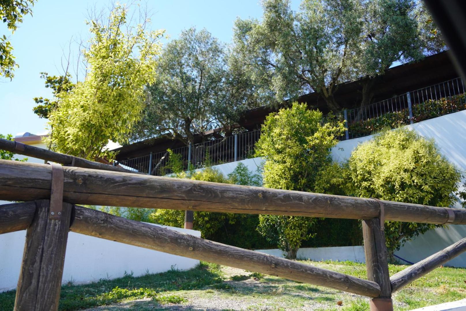 Kryemëdhej Villa Esmi Durres מראה חיצוני תמונה