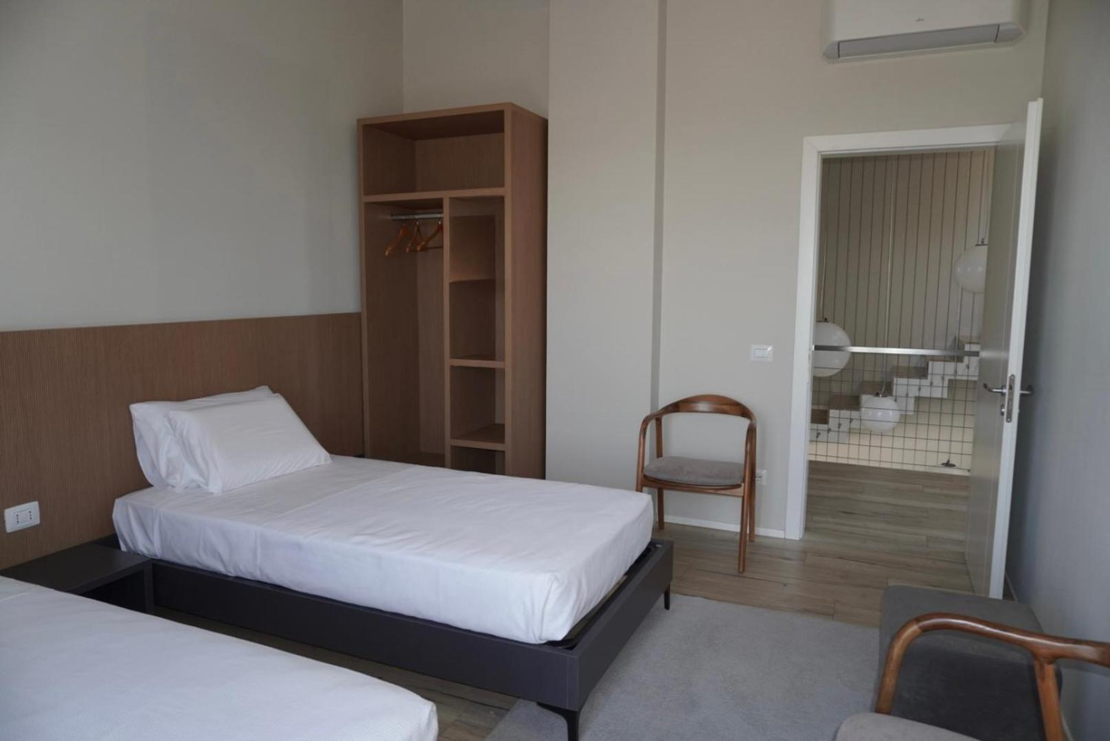 Kryemëdhej Villa Esmi Durres מראה חיצוני תמונה